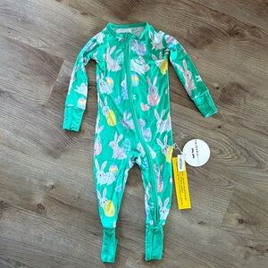 NWT Little Sleepies Green Hoppy Days Bunny Easter Zippy Pajama in 12-18 months